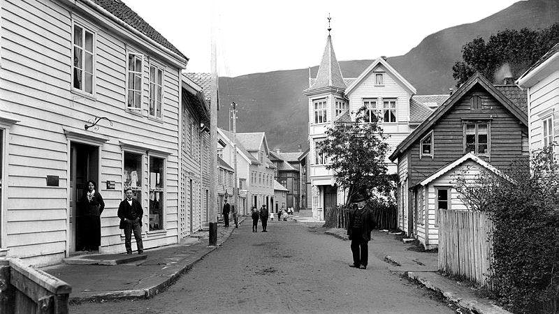 Svarthvit, gammelt bilde fra Eidsgata.